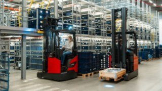 Two reach trucks from Linde MH in operation