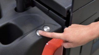 Pedestrian controls for the N20 XL order picker from Linde Material Handling
