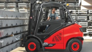 Linde ic-truck moving Linde ic-truck moving