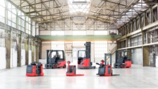 Product range of Linde forklift and warehouse trucks equipped with Linde Li-ION batteries Product range of Linde forklift and warehouse trucks equipped with Linde Li-ION batteries