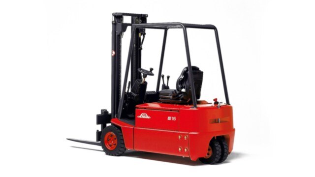 50 Years of Electric Forklifts | Linde Material Handling