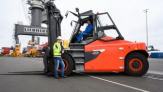 The specialists at Liebherr have tested the E160 electric forklift truck over a period of two months