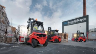 A Linde Material Handling H50 counterbalanced forklift truck at Smurfit Kappa