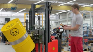 Explosion-proof forklift from Linde Material Handling with explosion-proof design Explosion-proof forklift from Linde Material Handling with explosion-proof design