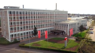 Linde Material Handling Headquarters in Aschaffenburg, Germany Linde Material Handling Headquarters in Aschaffenburg, Germany
