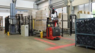 Poloplast is working with Linde to implement two L-MATIC autonomous pallet stackers. Video on the use of the L-MATIC autonomous pallet stackers from Linde Material Handling
