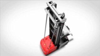The V modular vertical order picker product line offers optional tilting side barriers for easier order picking at heights of up to 12 metres. Video about lifting height and the optionally available tilting side barriers.