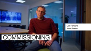 Projektmanagerinnen und Projektmanager aus verschiedenen Ländern Europas beschreiben ihre Arbeit im Bereich Automatisierung in der Intralogistik.