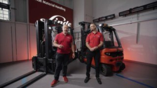 tn_video_Meet_the_fleet_-_JBP0011_LindeForklifts_E30 tn_video_Meet_the_fleet_-_JBP0011_LindeForklifts_E30